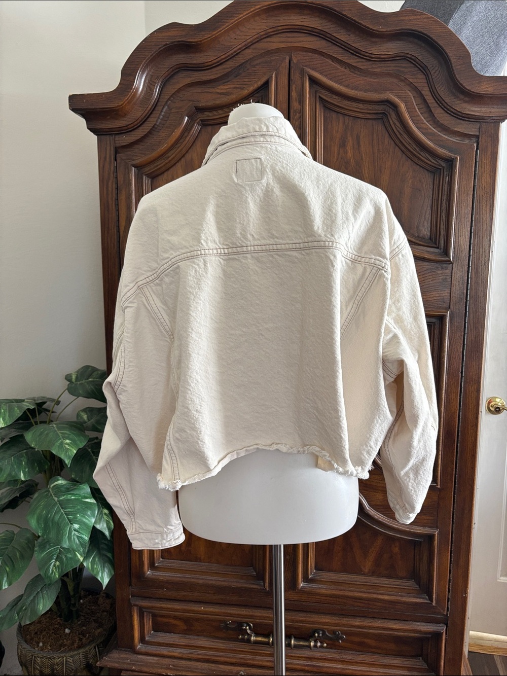 Wild Fable cream cropped denim jacket - Picture 6 of 13